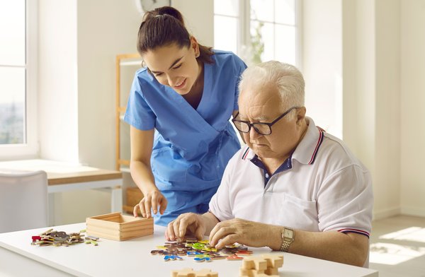 Benefits of Memory Care: How Specialized Support Helps Seniors in Texas